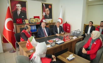 BOZDAĞ VE BEYAZGÜL’DEN KIZILAY’A ZİYARET