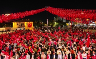 Urfalılar 15 Temmuz’da Rabia Meydanını Doldurdu