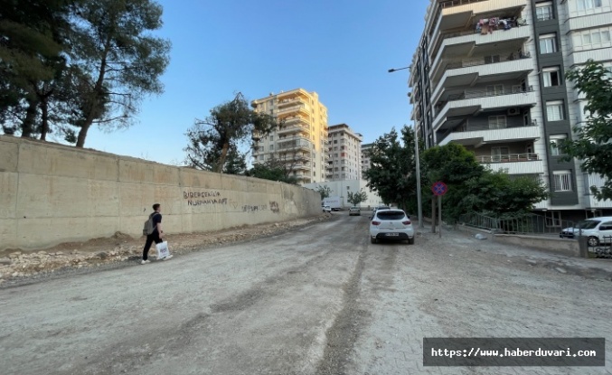 KARAKÖPRÜ’DE BİTMEYEN YOL ÇİLESİ