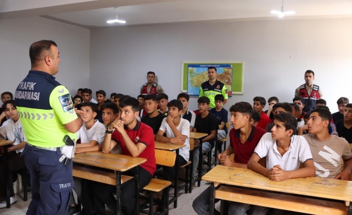 Çocuklara trafik eğitimi verildi